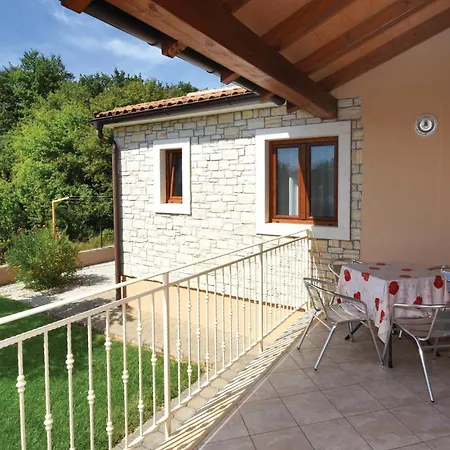 Prázdninový dům Three-bedroom In *