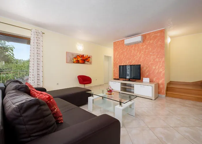 Three-bedroom In 펜션 *