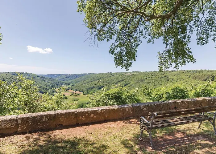 펜션 Three-bedroom In Tinjan